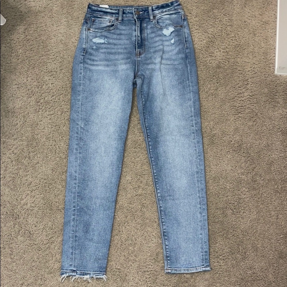 American Eagle mom jeans